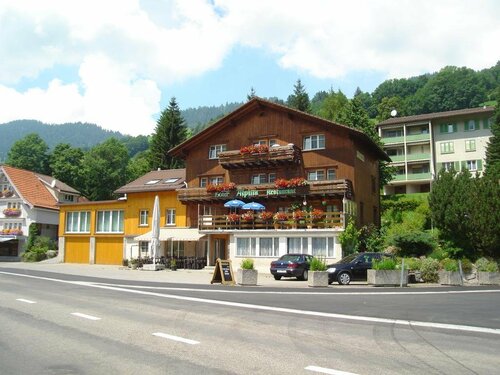 Hotel Alpina, Book Hotel Alt Sankt Johann Toggenburg