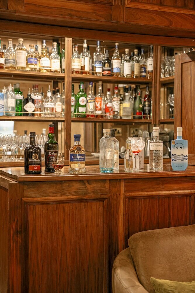Airds Hotel