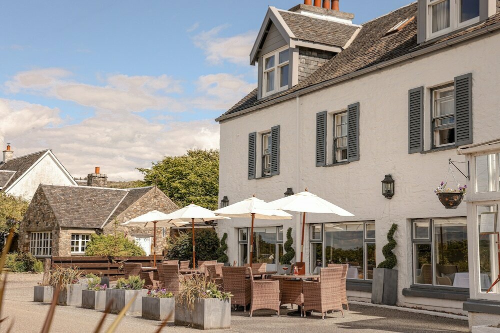 Airds Hotel