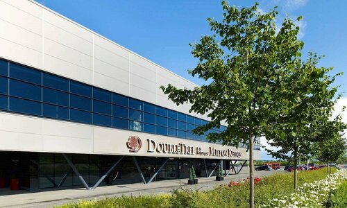 DoubleTree By Hilton Milton Keynes, Забронировать Отель Милтон-Кинс Бакингемшир