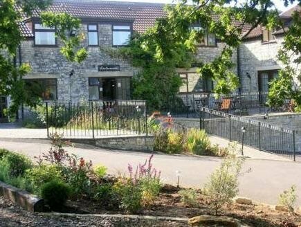 The Old Malt House Hotel, Buchen Sie Hotel Tunley England