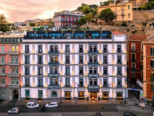 Grand Hotel Parker's, Забронировать Отель Отели Неаполя по системе «всё включено», рядом с Замок Св. Эльмо, Всё включено