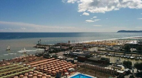 Hotel Des Nations, Забронировать Отель Бизнес-отели Риччоне, рядом с Улица Виале-Чеккарини, 4* 5*