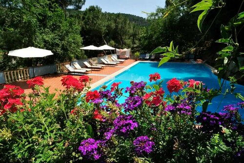 Hotel Su Lithu, Rezervați Hotel Hoteluri în Barbagia cu piscină, Piscină