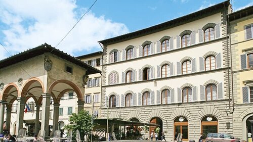 Locanda De' Ciompi, Забронировать Отель «постель и завтрак» Отели Флоренции с парковкой, рядом с The Rose Garden in Florence, Парковка