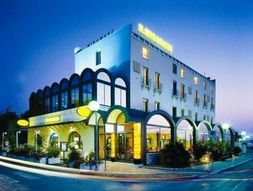 Miramare Hotel Ristorante Convegni, Забронировать Отель Отели в центре Чезенатико, в центре, Завтраки