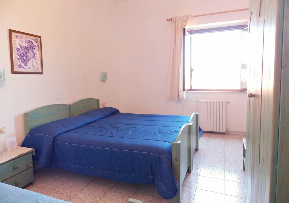 Hotel Ristorante SEnis Monte Maccione