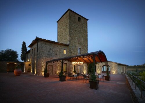 B&B Borgo Petrognano - Residenza d'epoca, Забронировать Отель «постель и завтрак» Отели Барберино-Валь-д'Эльса с парковкой, Парковка