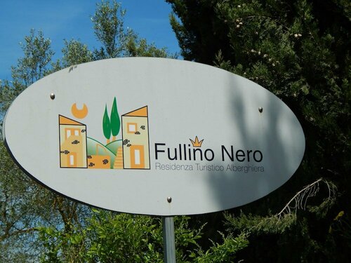 Fullino Nero Rta - Residenza Turistico Alberghiera, Забронировать Дом для отпуска Виллы Сиены, Вилла