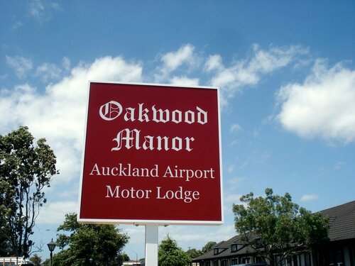 Oakwood Manor Motor Lodge, Забронировать Мини-отель Отели региона Окленда с парковкой, Парковка