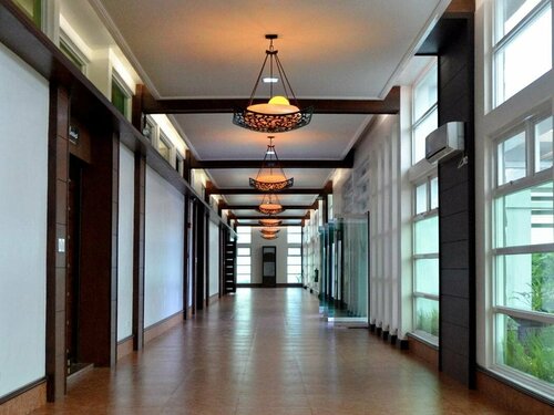 La Piazza Hotel and Convention Center Inc, 预订 酒店 黎牙实比 吕宋