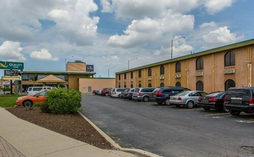 Quality Inn O'Hare Airport, Забронировать Отель Отели Шиллер-Парк с парковкой, Парковка