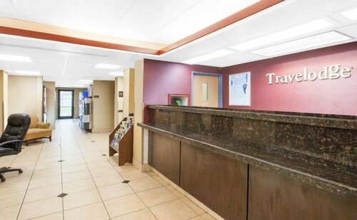 Travelodge Romulus Detroit Airport (ex. Red Roof/red Lion), Buchen Sie Hotel Romulus Detroit und Umgebung