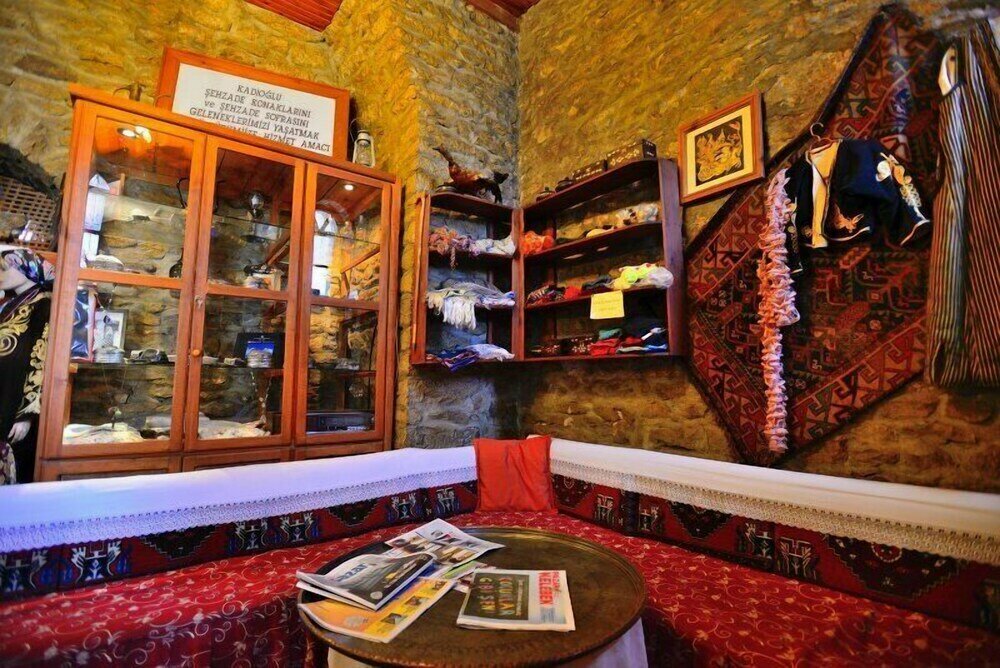 Kadıoğlu 4 Hotel