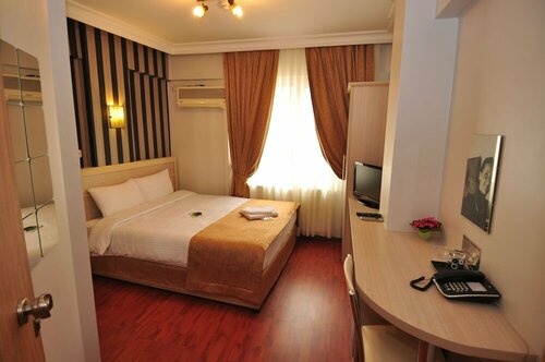 Mini Hotel, Забронировать Отель Недорогие отели Измира, рядом с Измирский музей Агоры, недорогие