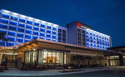 North Charleston Marriott, Забронировать Отель Отели Северного Чарльстона 3 звезды, рядом с Центр исполнительских видов искусства North Charleston Coliseum, 3*