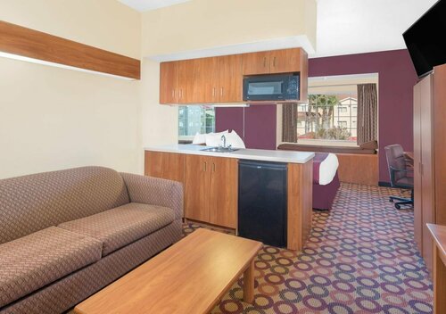 Microtel Inn & Suites by Wyndham Aransas Pass/Corpus Christi, Book Hotel Aransas Pass Houston