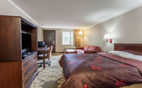 Knights Inn Farmington Hills, Забронировать Мини-отель Фармингтон-Хиллс Detroit Metropolitan Area