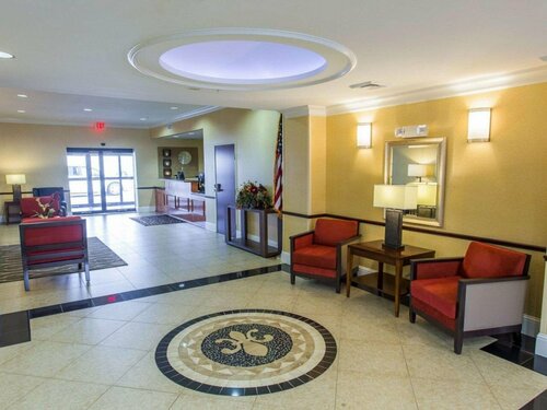 Comfort Inn New Orleans Airport South, Buchen Sie Hotel Saint Rose Louisiana