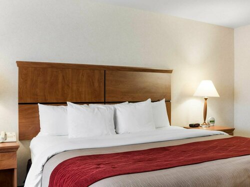 Quality Inn Pierre-Fort Pierre, Забронировать Отель Отели штата Южной Дакоты с парковкой, Парковка