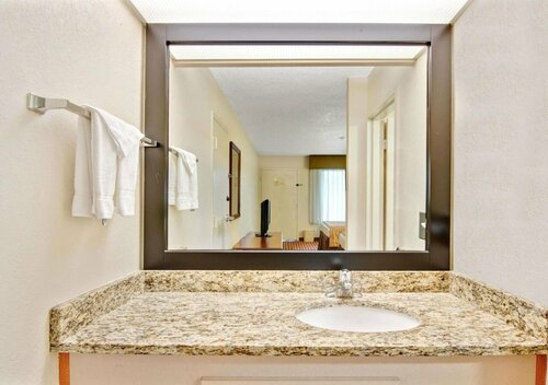 Baymont Inn & Suites - Nashville Airport/Briley, Đặt Khách sạn Nashville International Airport Nashville