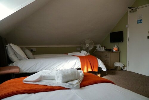 Hubert House, Prenota Affittacamere Hotel a Dover con colazione, vicino a Dover Beach, Colazione