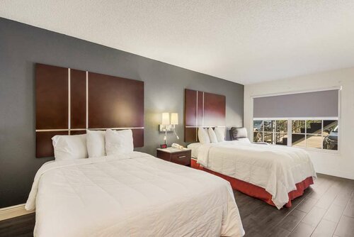 SureStay Hotel by Best Western Sarasota Lido Beach, Забронировать Отель Сарасота Sarasota Area, рядом с John and Mable Ringling Museum of Art