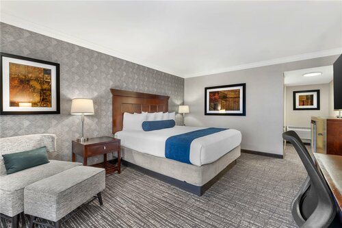 Best Western Plus Carriage Inn, Забронировать Отель СПА-отели San Fernando Valley, SPA-услуги