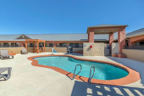Best Western Windwood Inn & Suites, Buchen Sie Hotel Freer Texas