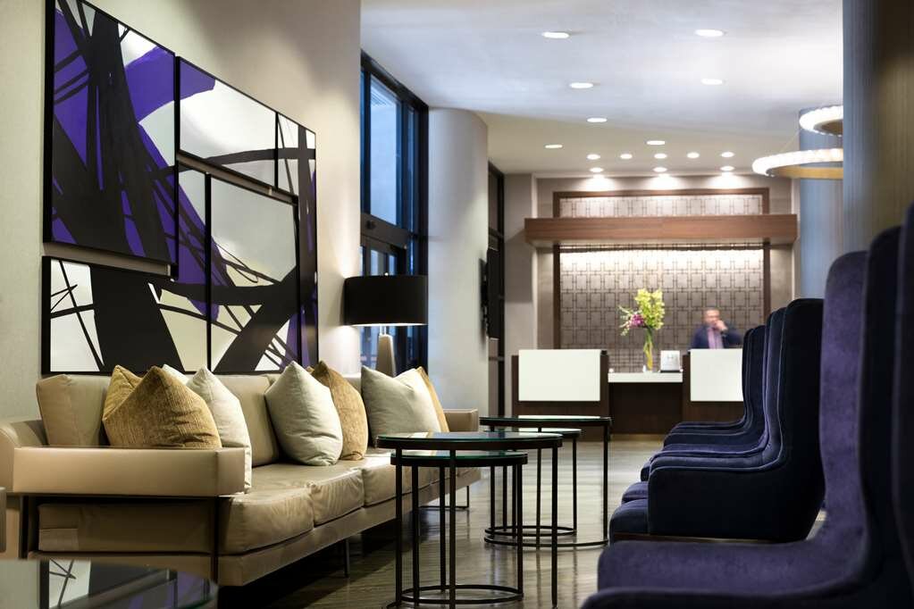 DoubleTree by Hilton Hotel Dallas - Campbell Centre