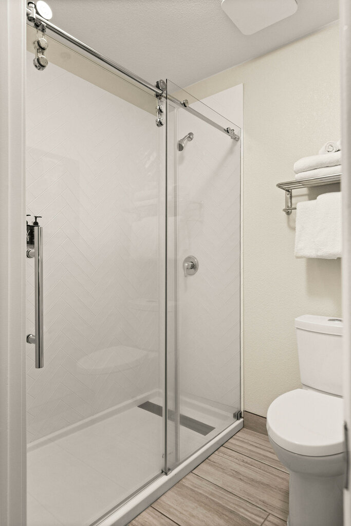 Oxford Suites Redding