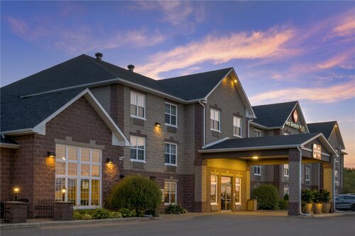 Best Western Plus Grand-Sault Hotel & Suites, Забронировать Отель Отели River Valley с бассейном, Бассейн