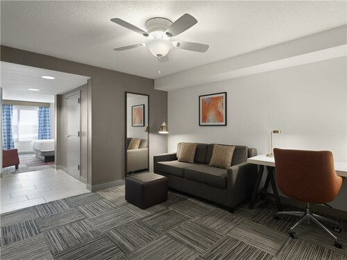 Hilton, Book Hotel Hoteller i Indiana med parkering, Parkering