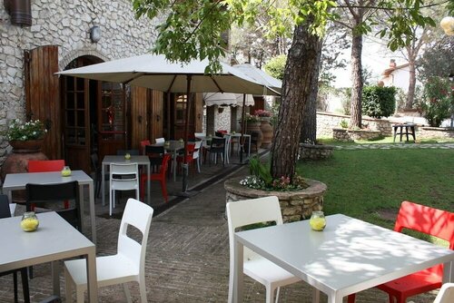Benedetti Hotel, Rezervovat Hotel Campello sul Clitunno 
