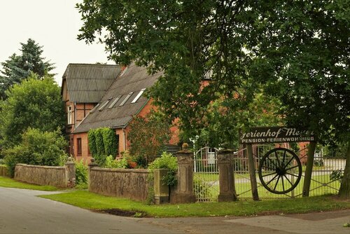 Ferienhof Meyer, Book Guesthouse Nahrendorf 