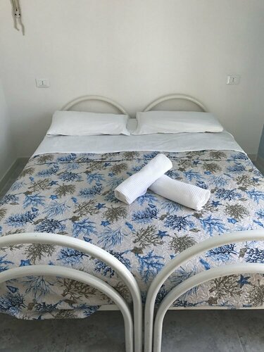 Ring Hostel, Book Hostel / Vandrerhjem Hostels i Forio d'Ischia, Hostel / Vandrerhjem
