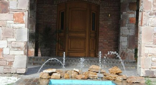 Suter Petit Hotel, Boek Hotel San Rafael Mendoza