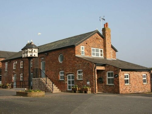 Wall Hill Farm Guest House, Rezervasyon Çiftlik Konaklaması Northwich Cheshire