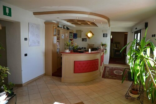 Hotel 2000, 予約 ホテル Sondrio Valtellina
