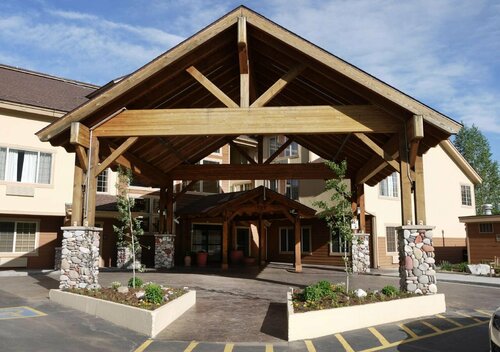 Hampton Inn and Suites Steamboat Springs, Забронировать Отель Стимбот-Спрингс Колорадо, рядом с Семейный парк развлечений Amaze'n Steamboat