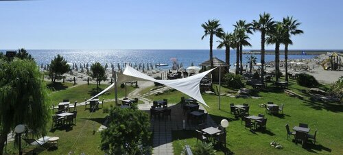Aregai Marina Hotel & Residence, Забронировать Отель Отели Ривьера-дей-Фьори с бассейном, Бассейн