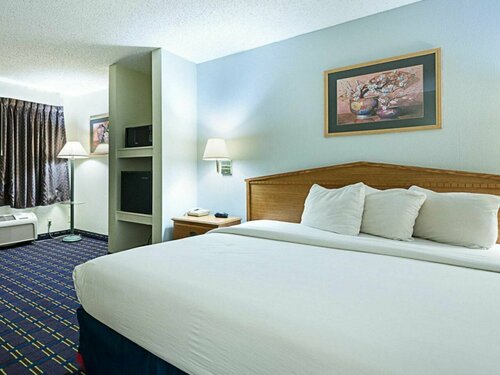 Quality Inn Kinder near Casino, Забронировать Отель Отели Кайндер 3 звезды, 3*