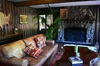 Guerneville Lodge, Забронировать Гостевой дом Гернвилль Sonoma County
