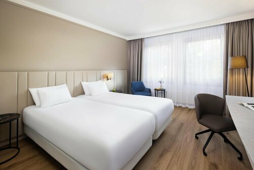 NH Jan Tabak, Đặt Khách sạn Khách sạn ở Utrecht bao gồm bữa ăn, Bán bao / Bao toàn phần