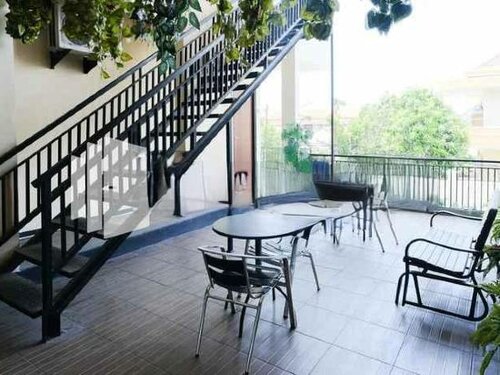 RedDoorz Syariah @ Kertomenanggal Surabaya, Book Hotel Gayungan Wonokerto