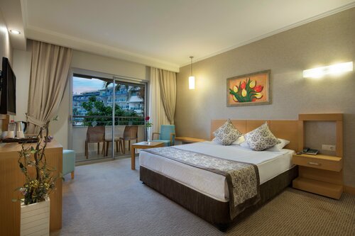 Saphir Resort & Spa, Rezerwuj Ośrodek wypoczynkowy Hotele w Mediterranean Region Turkey z Basenem, Basen