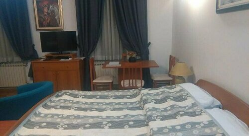 Rooms Europa, Забронировать Отель Отели Загреба 3 звезды, рядом с Atelier Mestrovic, 3*