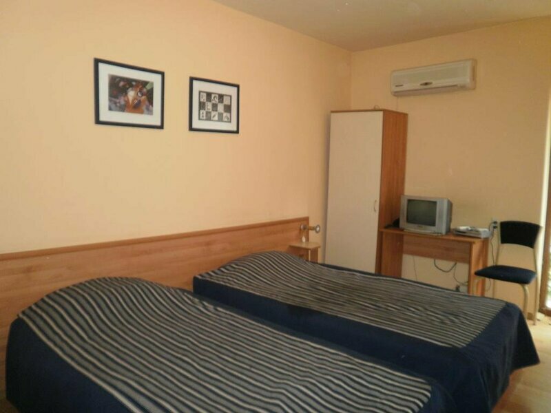 HOTEL KREDO