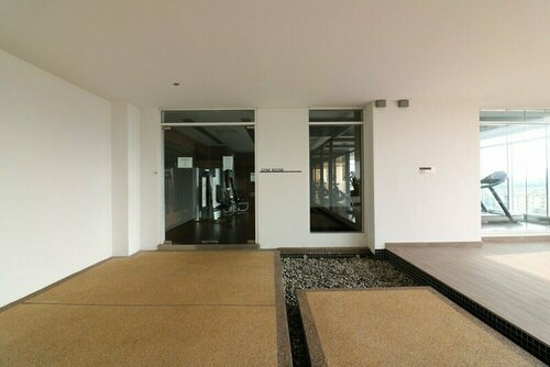 Sentrio Suites by Victoria Home