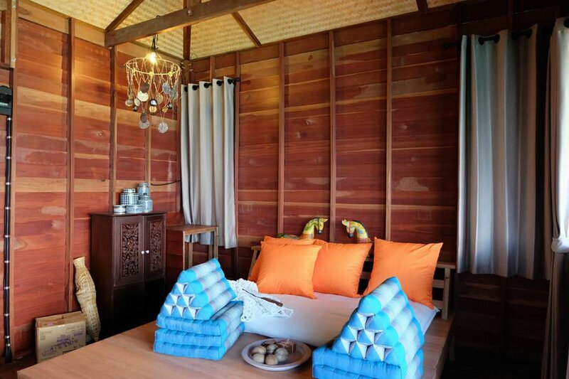 Sky Beach Travel & Hostel